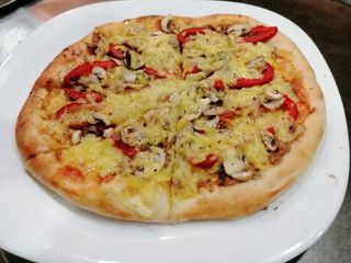 Coolinarika pizza (posna)