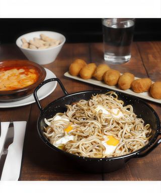 Huevos Rotos Con Gulas