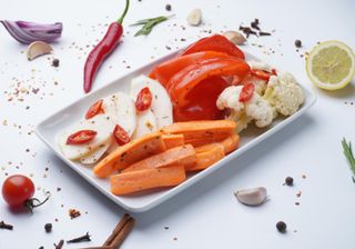 Мариновані овочі "Василеві" (200г)