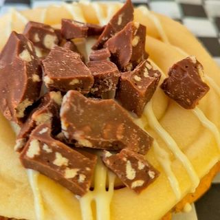 Cookie crumbl style CREMA DE AVELLANAS X NESTLE JUNGLY