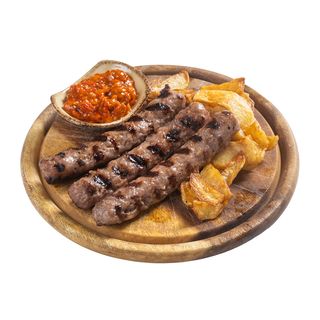 Тройка свински кебапчета