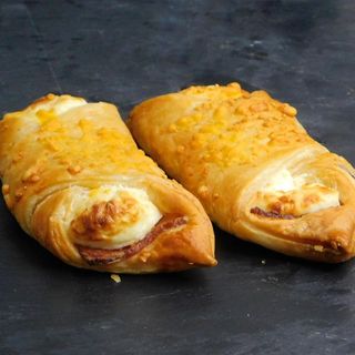 Dobladillo De Bacón Y Queso