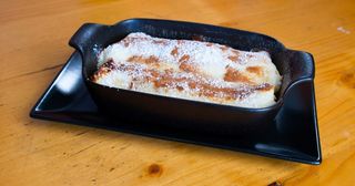 Clatite Cu Brânză De Vaci Și Stafide La Cuptor