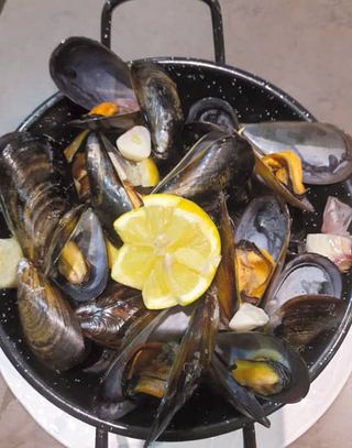 Tapa De Musclos Al Vapor