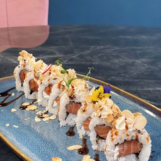 U2. Uramaki sake one - 8 pezzi