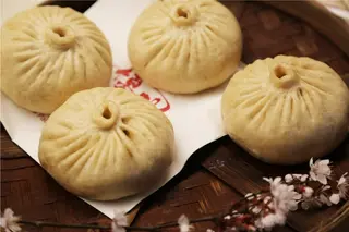 Menù Mo+baozi