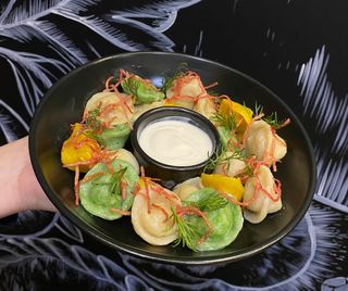 Пельмені асорті (270/50г)