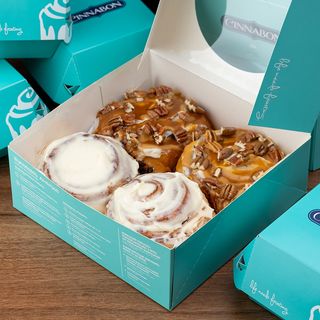 2 კლასიკური როლი & 2 კარამელ პეკანბონი