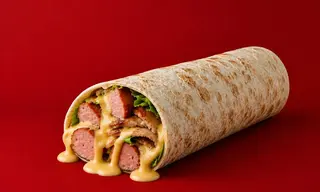 ბულდოგი ლავაშში ყველის სოუსით/Bull-dog lavash with cheese sauce