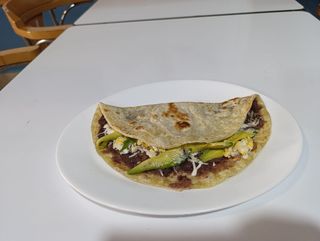 Baleadas Con Aguacate (1 Ud.)