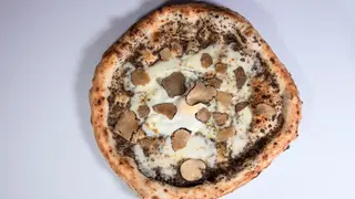 Pizza sa tartufima