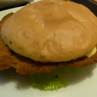 BOCATA O SANDWICH DE MILANESA SOLA(TERNERA O POLLO)