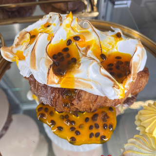 Croissant cu mango si mascarpone