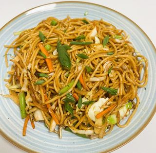 Vegetable chowmien