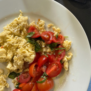 Uova e pomodori in festa 