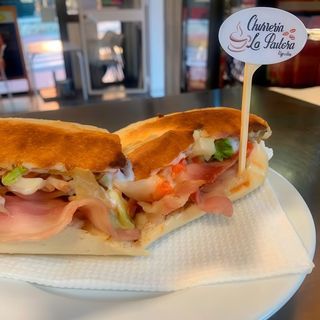 Bocadillo ,Bacon, Queso,alioli