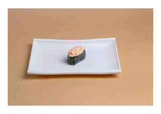 Ролл "Гункан сяке"