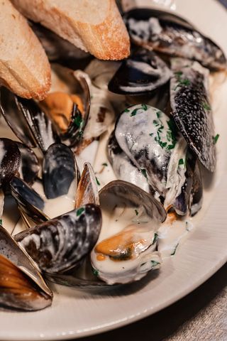 Midii în sos de frișcă