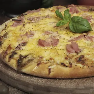 Pizza charcuterie