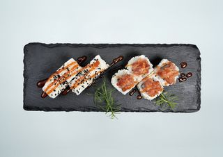 uramaki spicy tuna