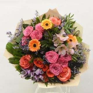 Buchetul Zilei- buchet la alegerea Floristului