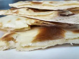 Cheese Naan