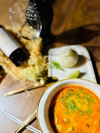 Том-ям с морепродуктами