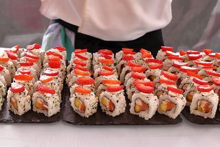 Roll Especial Alaska Fresa (8 uds.)