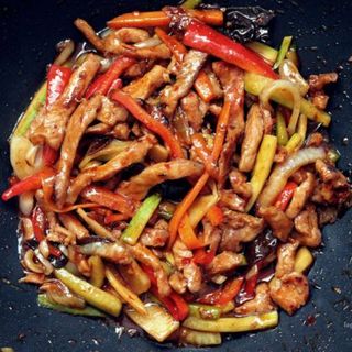 Tigaie picanta de porc 300g