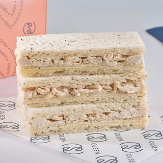 Pollo caesar y queso