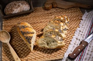 Paine cu chia si dovleac