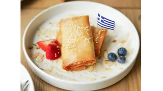 Feta saganaki