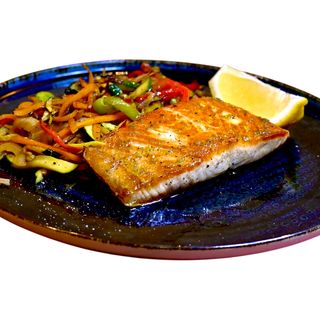 Salmón A La Plancha