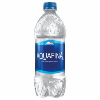 Eau plate (1,5 L)