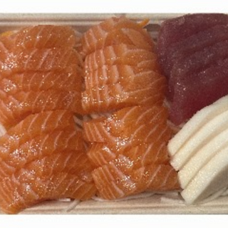 Caixa com Sashimi misto(A01)