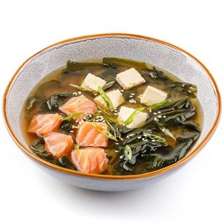 Місо суп з лососем