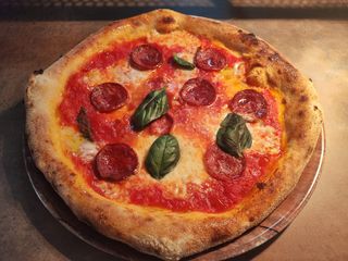 Pizza Salami Picante