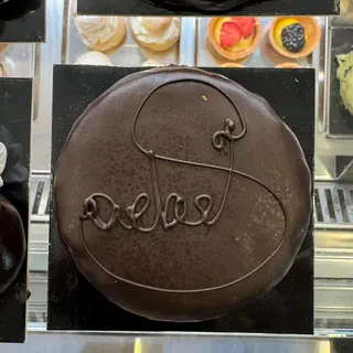 Sacher 