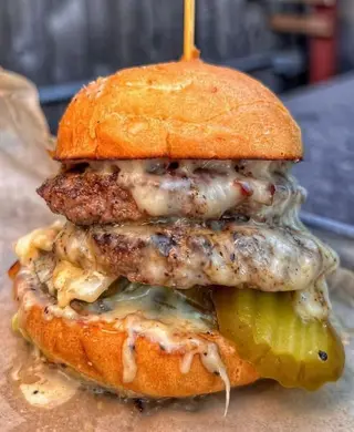 Double Beef Burger With/ Truffle/