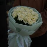 23 троянди Аваланч 