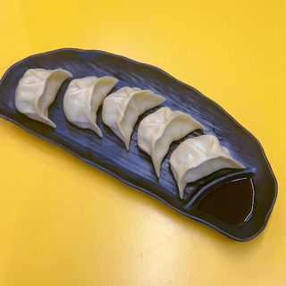 Ravioli di carne a vapore 5 pz（蒸猪肉饺）