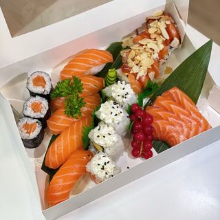 SC5. Salmon Show - 20 pz