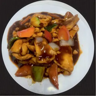 24 Pollo Con Almendras Y Verduras