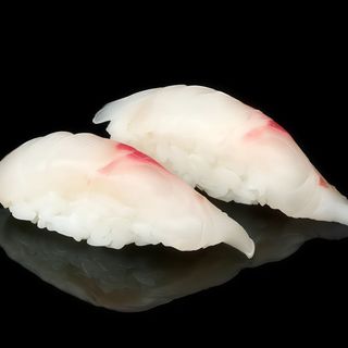 Nigiri Peixe Branco Braseado (4 Peças)
