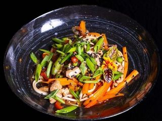 Удон зі свининою