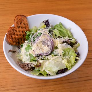 Овочевий мікс з телятиною під соусом Цезар (250г)