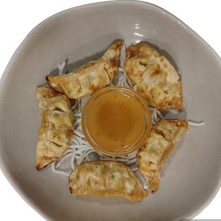 15- Gyoza frita