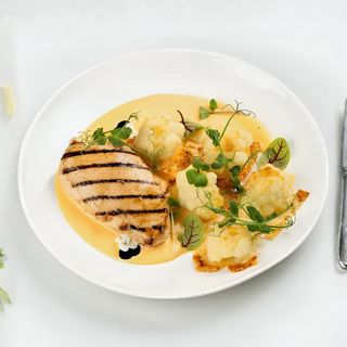 Куриная грудка с цветной капустой