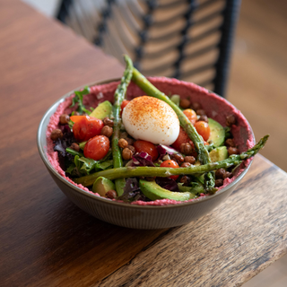 Ensalada de Hummus de Remolacha