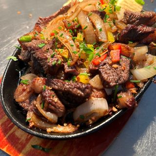 ESPECIAL DE CARNES GRELHADAS ( MAMINHA, FRANGO, LINGUIÇA)